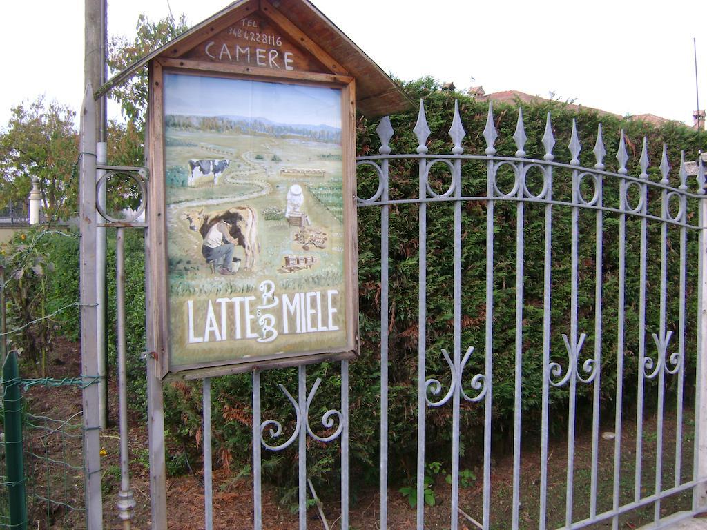 B&B Lattemiele Fontanellato Exteriör bild
