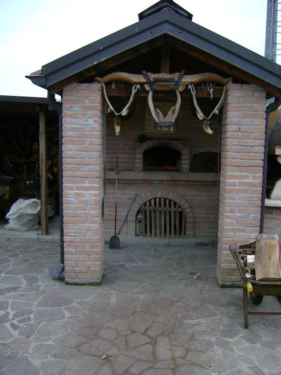 B&B Lattemiele Fontanellato Exteriör bild